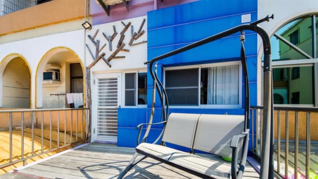 小黑琵416輕旅 Little Happy Hostel Tainan Extérieur photo